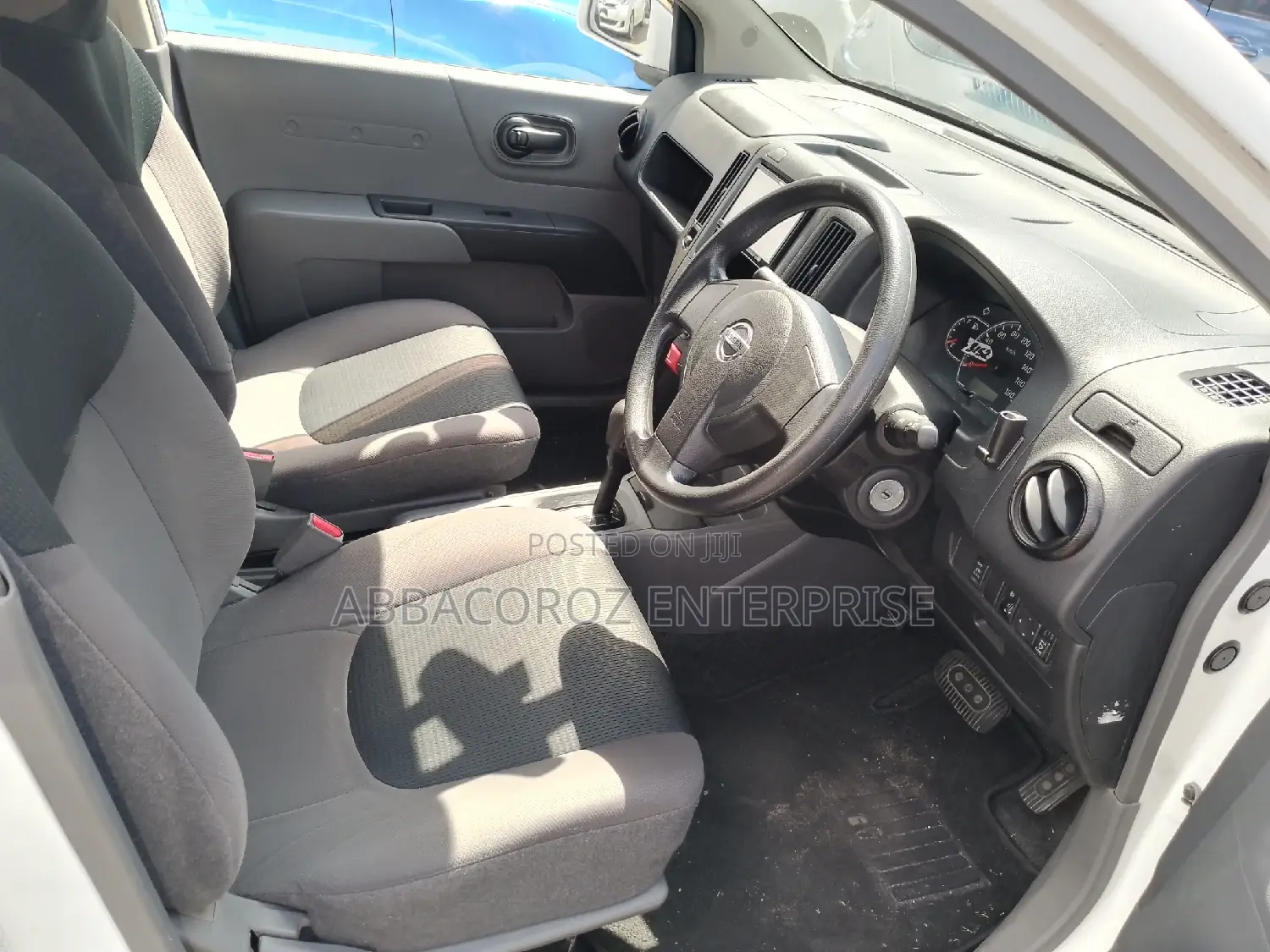Nissan Advan 2016 White