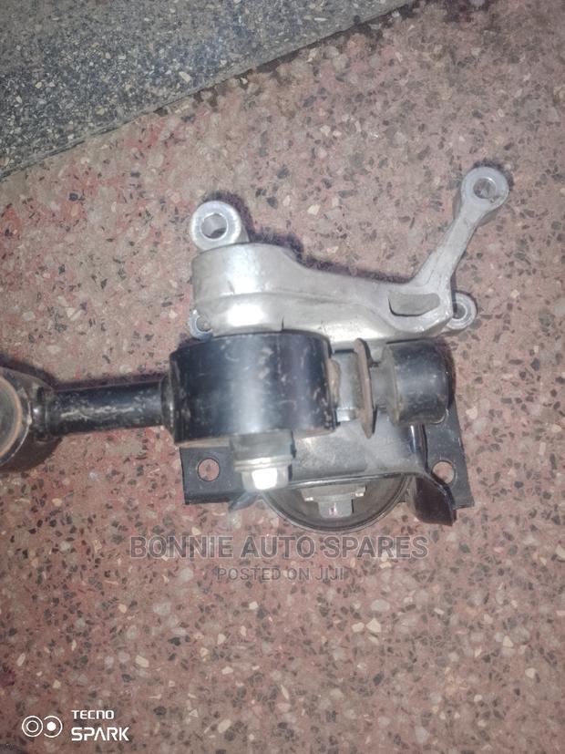 Nissan Sylphy N17 Engine Mounting - main view