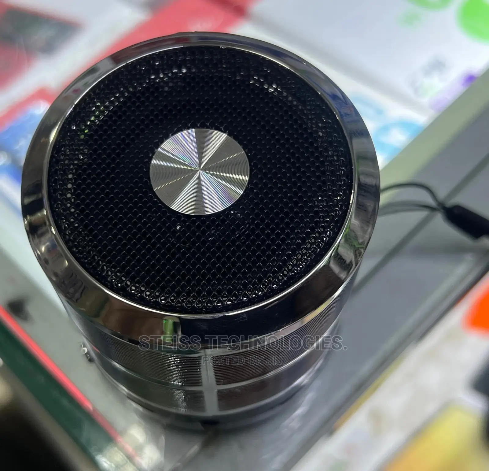 Robot Portable Bluetooth Speaker