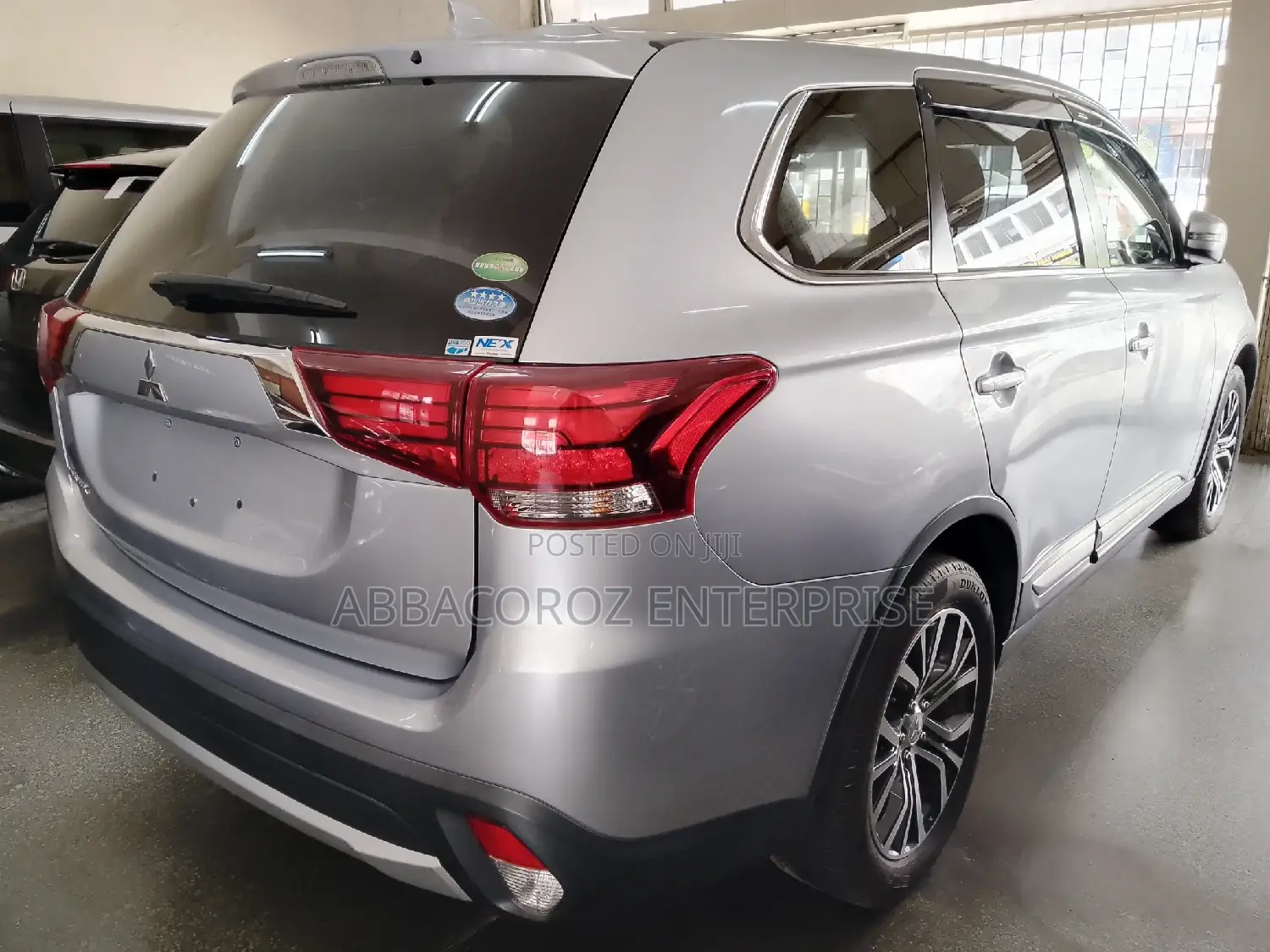 Mitsubishi Outlander 2016 Gold