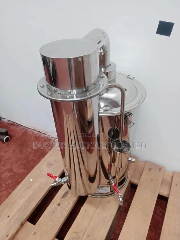 20l Electric Laboratory Water Distiller - main view