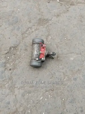 Wheel Cylinder Hiace 7l/9l Available.