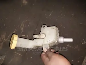 Brake Master Cylinder Mitsubishi Outlander