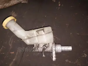 Brake Master Cylinder Mitsubishi Outlander