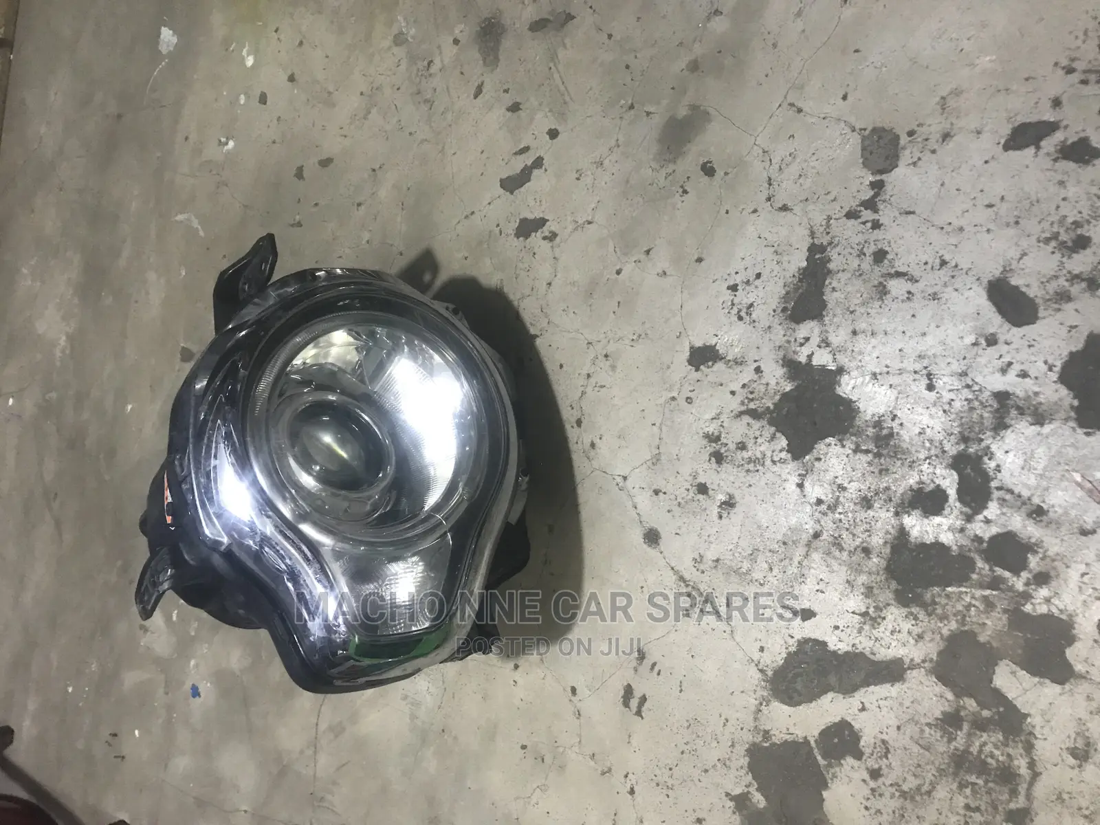 Toyota Passo Hustler Xenon Headlight