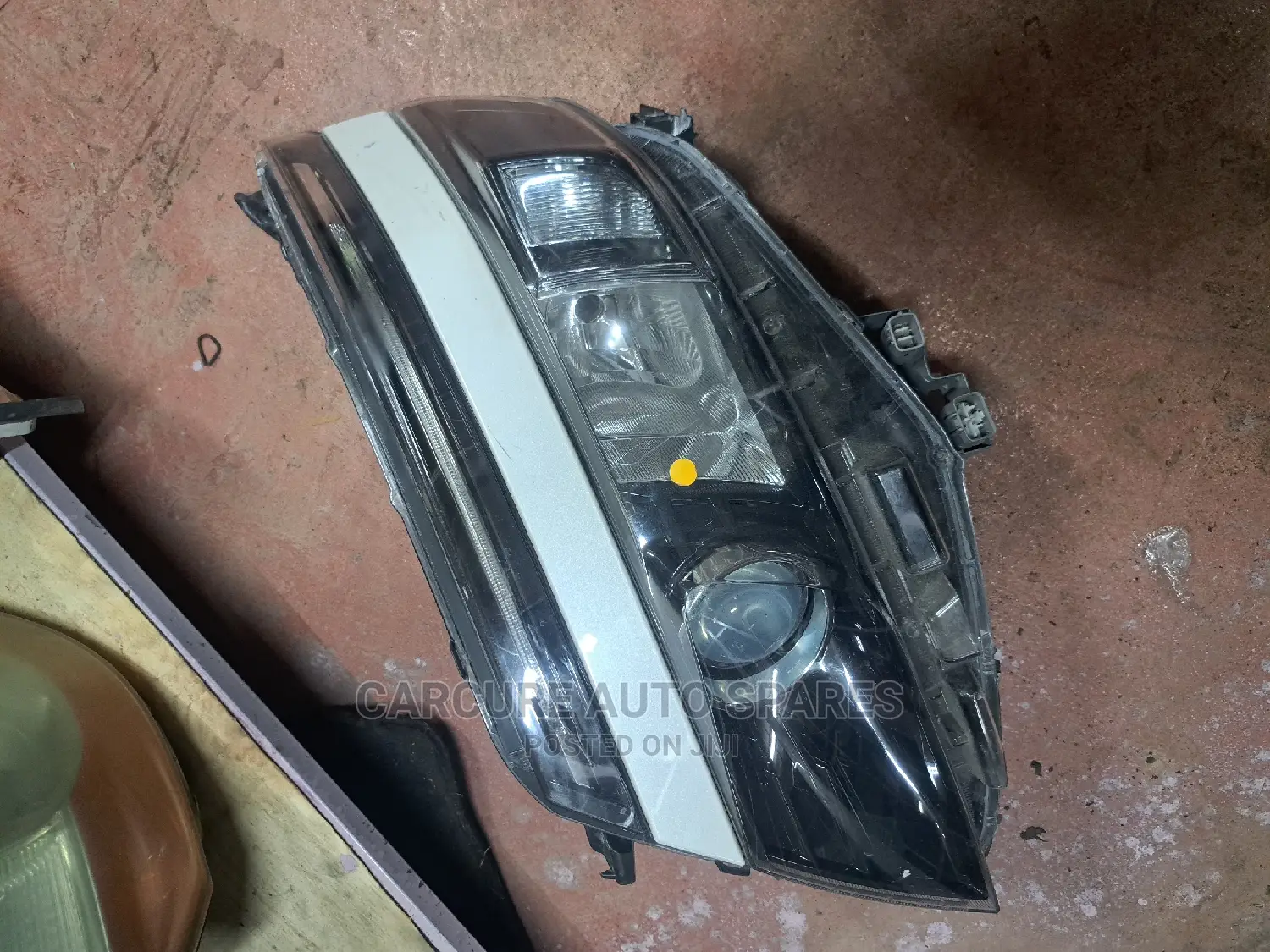 Voxy 2015 to 2018 Headlights