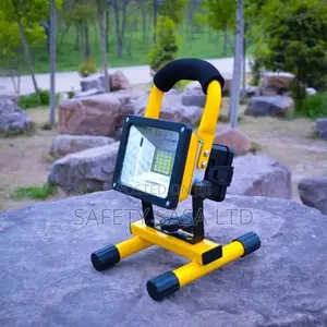Portable Rechargeable Floodlight