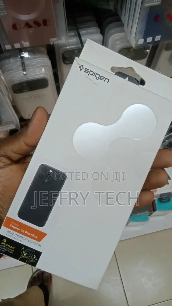Spigen Ultra Hybrid iPhone 12 Pro Max Case - Crystal Dark Cl
