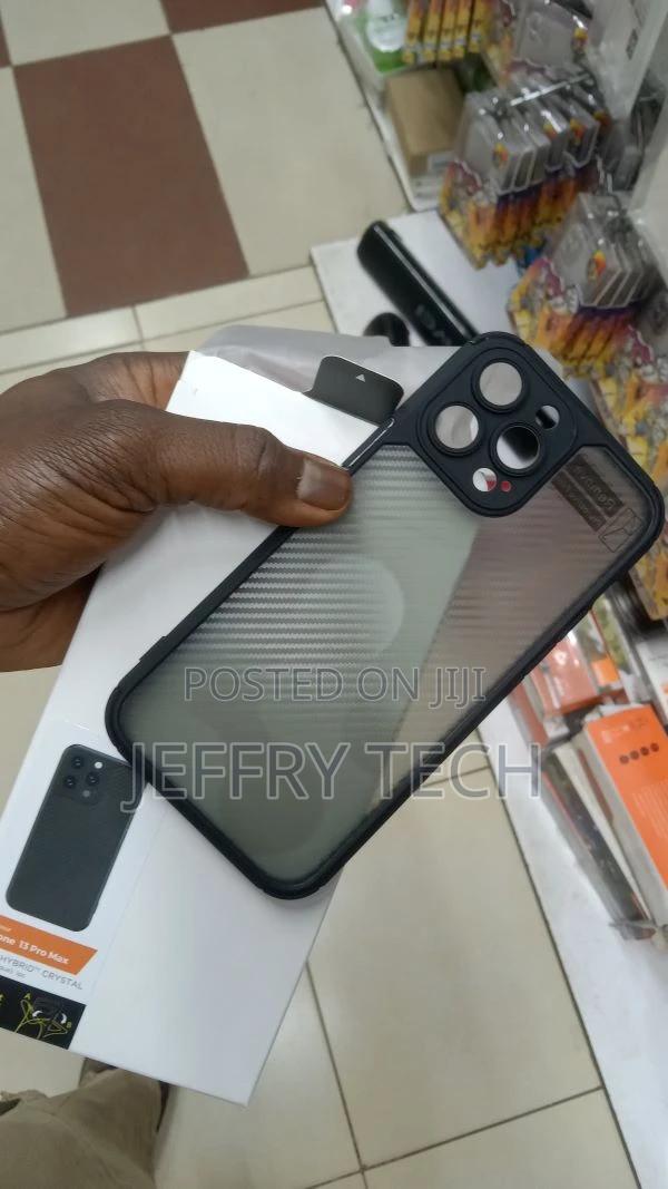 Spigen Ultra Hybrid iPhone 13 PRO Max Case - thumbnail 2