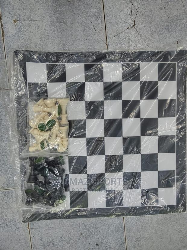 Full Mat Chess Set - main view