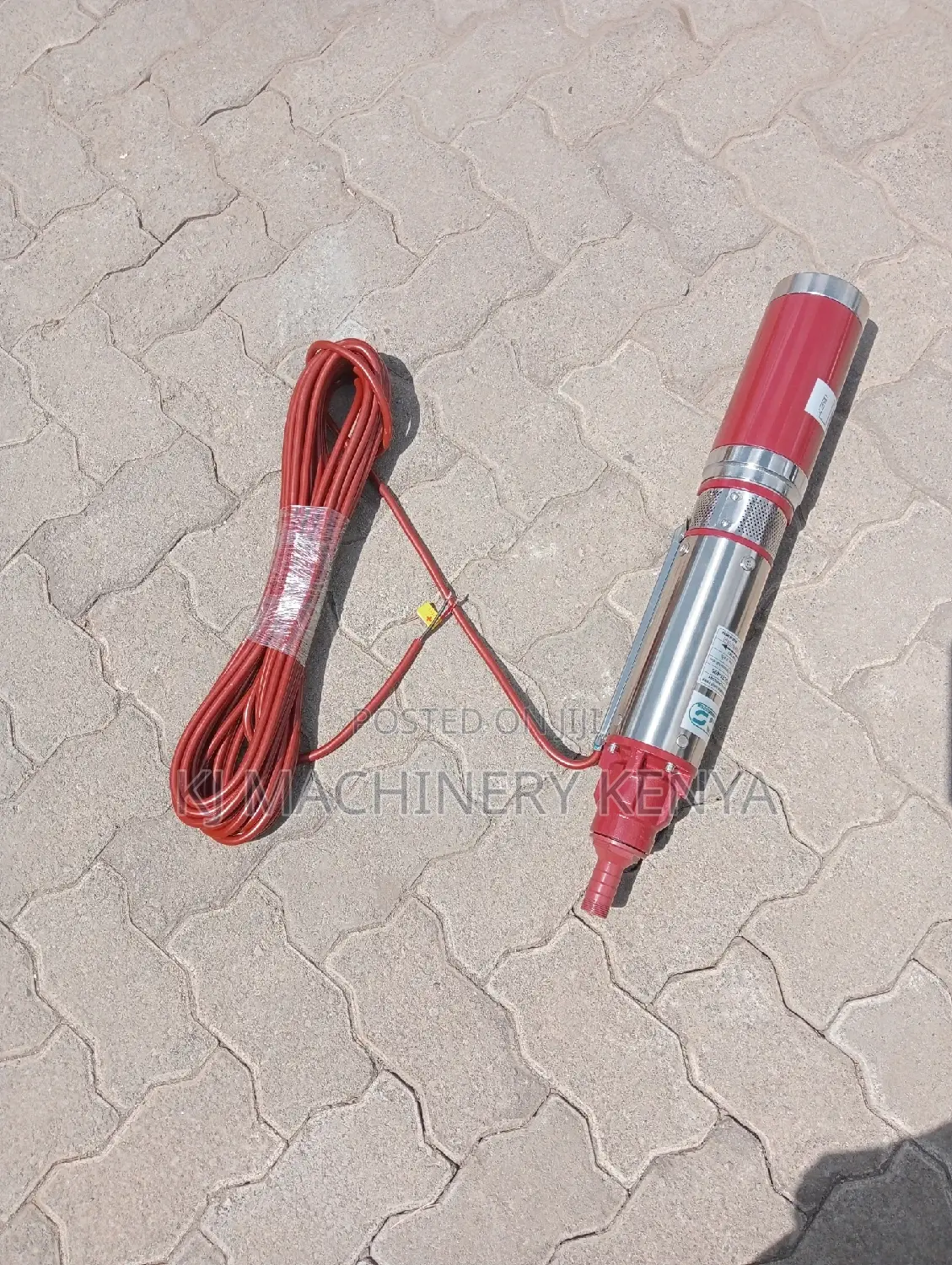 Solar Powered Submersible 60metres Pump