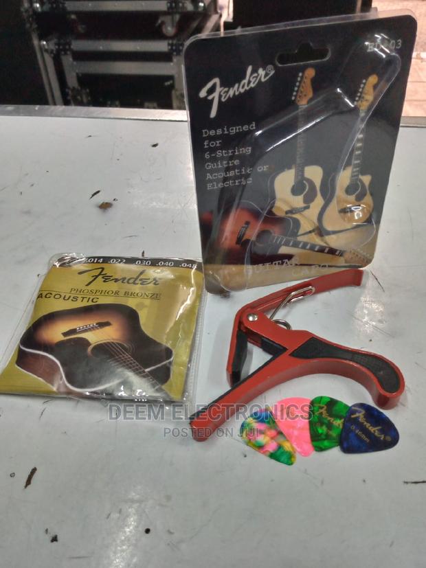 Guitar Capo, Fender Acoustic Strings and 4 Picks - main view