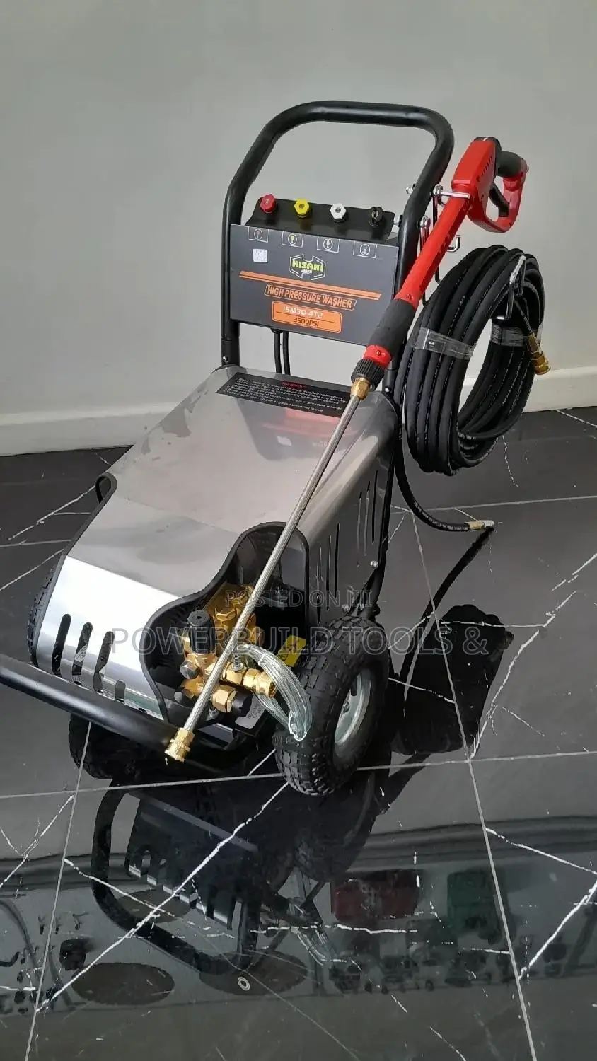 3600PSI Hisaki Three Phase Pressure Washer.