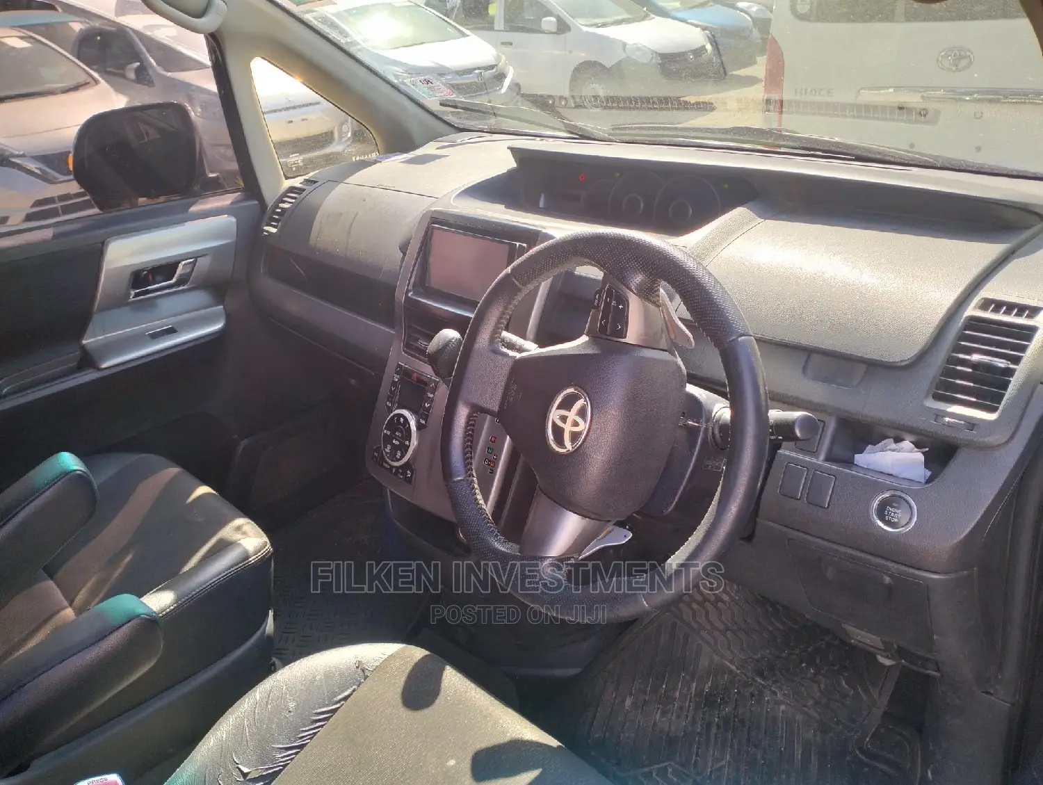 Toyota Voxy SV Premium 2014 Black