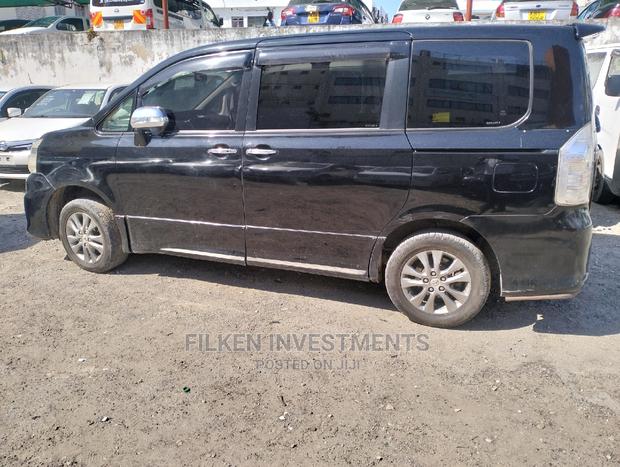 Toyota Voxy SV Premium 2014 Black - thumbnail 10