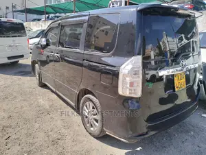 Toyota Voxy SV Premium 2014 Black