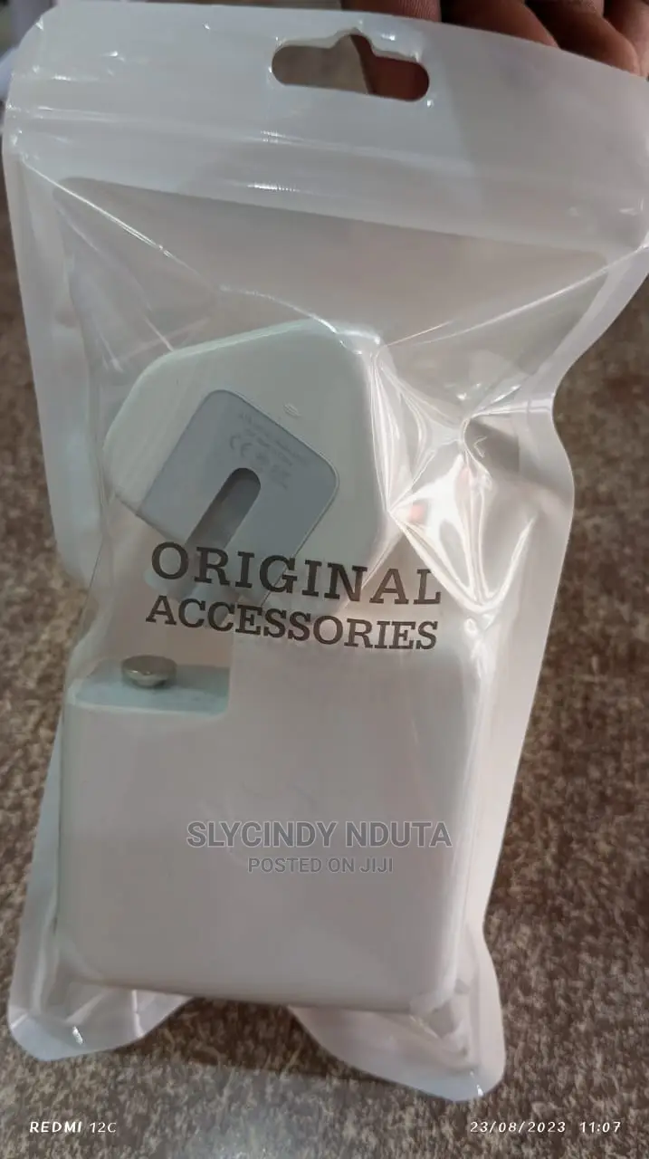 Macbook Adapter