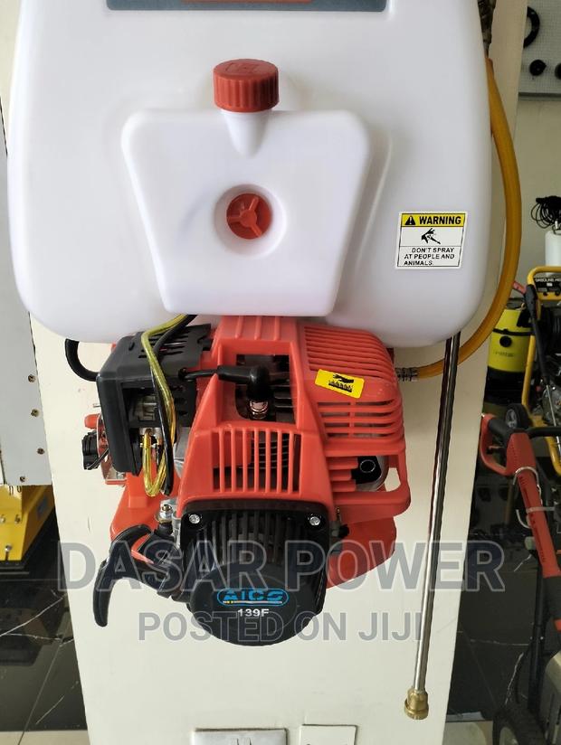 4 Stroke Engine Sprayer 25l. - thumbnail 3