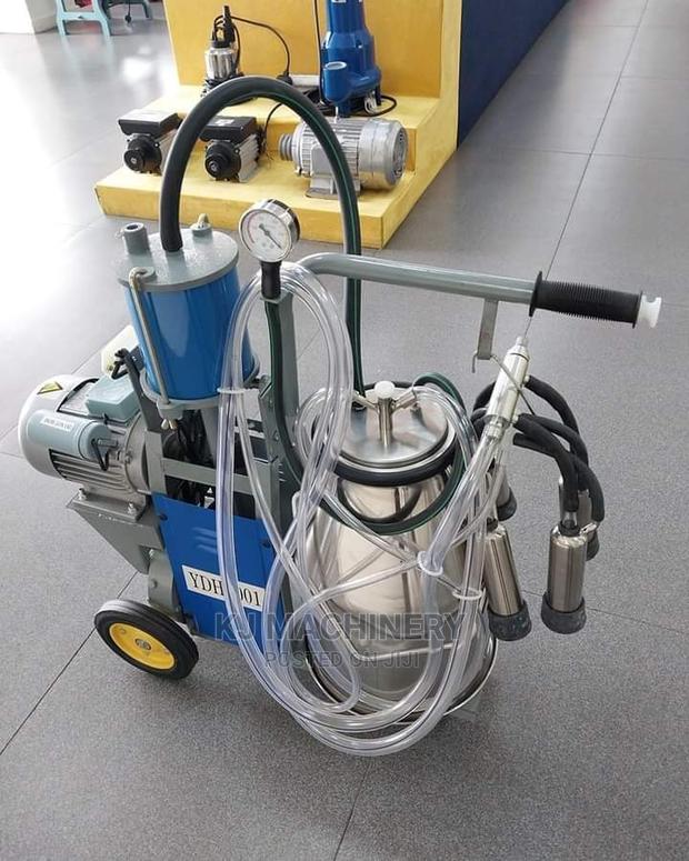 Cow Milking Machine - main view