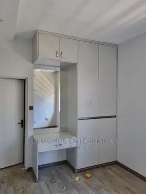 5bdrm Maisonette in Membley Estate for sale