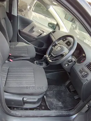 Volkswagen Polo 2016 Gray