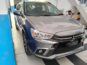 Mitsubishi RVR 2018 Silver