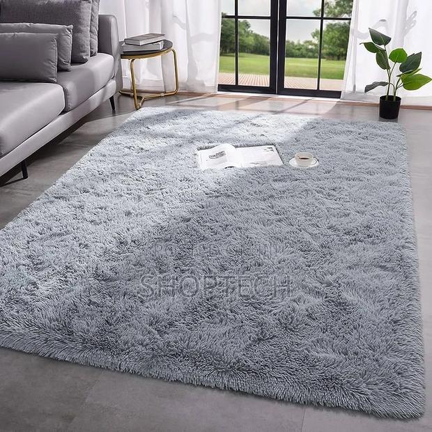 Fluffy Carpet 5/8 Fluffy Carpet - thumbnail 2