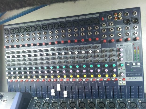 Plain Mixer EFX- 16channel Lexicon