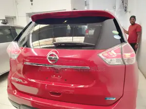 Nissan X-Trail 2017 Red