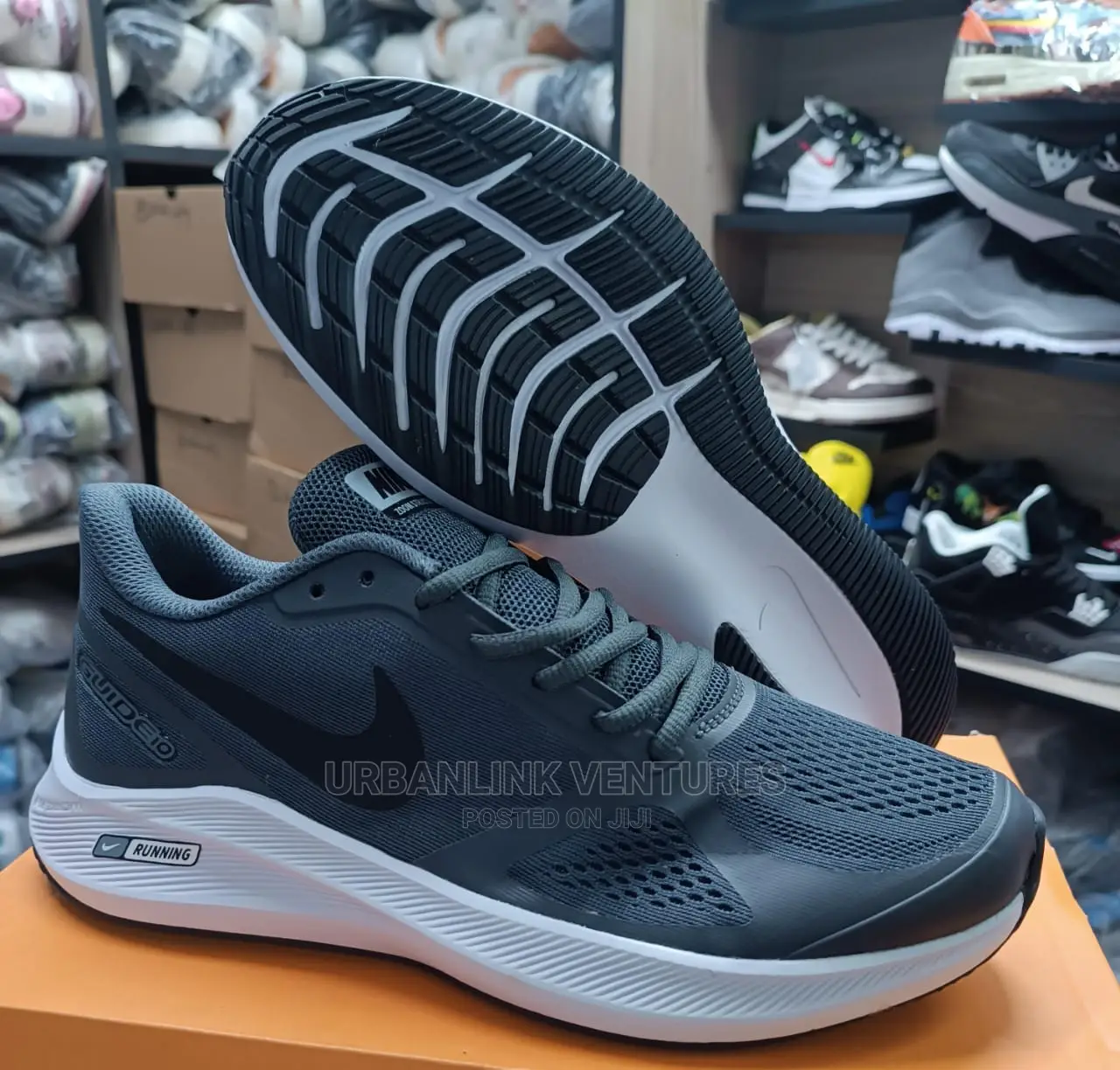 Nike Zoom Sneakers