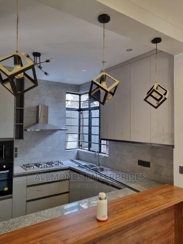 5bdrm Maisonette in Membley Estate for sale - thumbnail 12