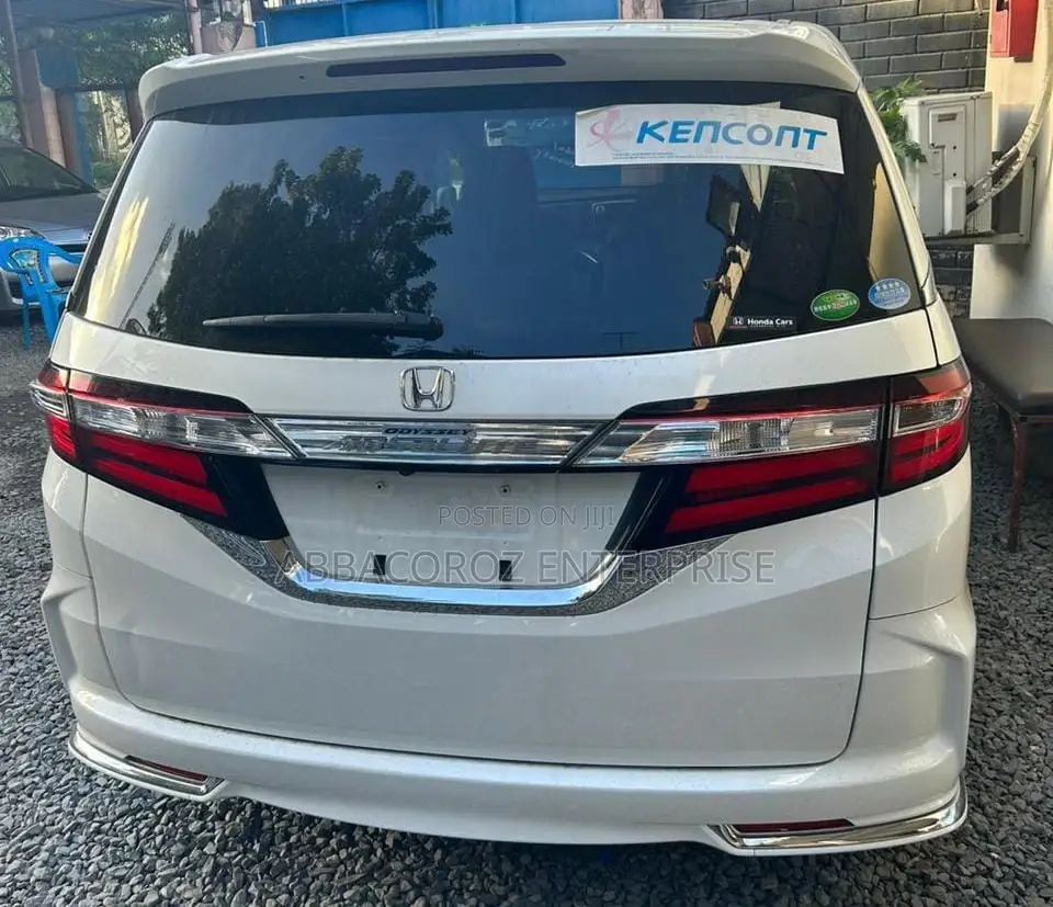 Honda Odyssey 2016 White