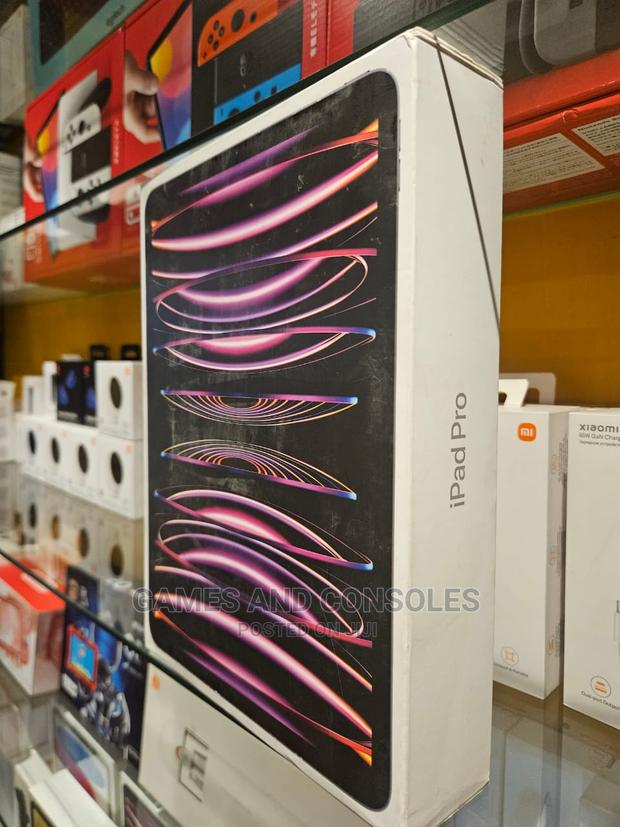 New Apple iPad Pro 11 (2022) 256 GB Gray - thumbnail 2