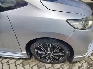 Honda Fit 2016 Silver