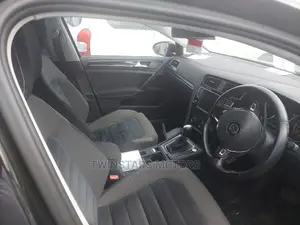 Volkswagen Golf TSI SE 4-Door FWD 2017 Black