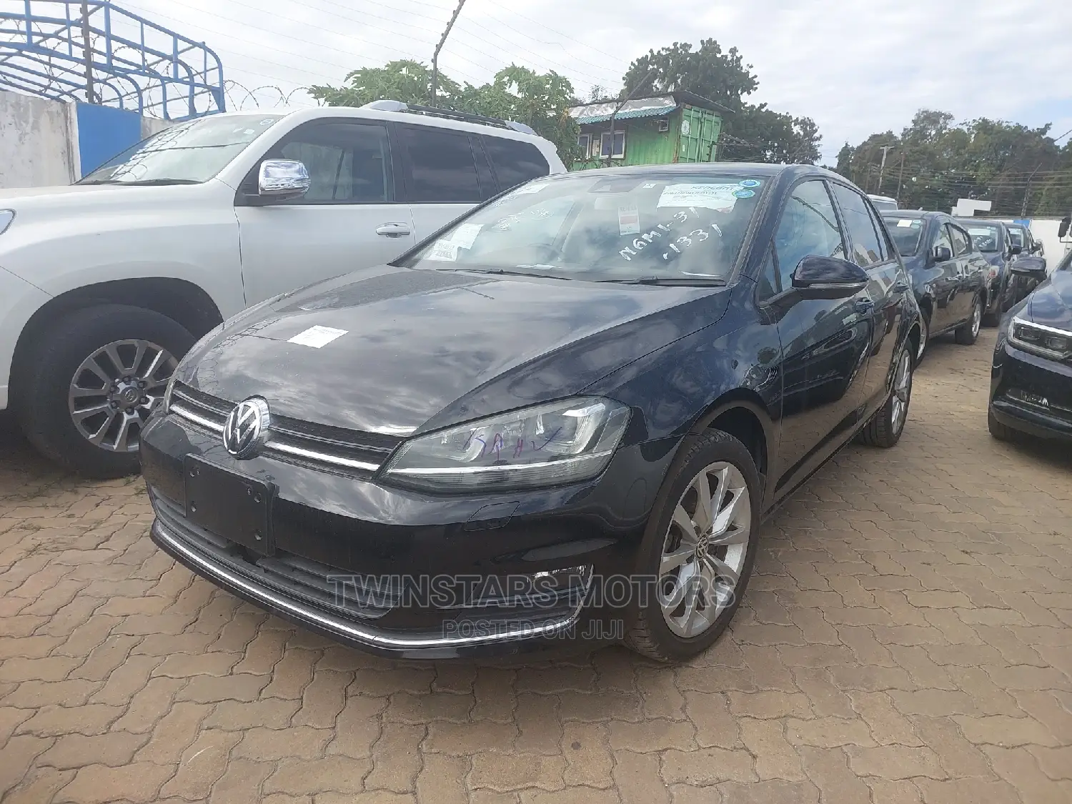 Volkswagen Golf TSI SE 4-Door FWD 2017 Black