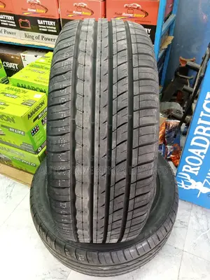 245/50r18 Roadx Tyre