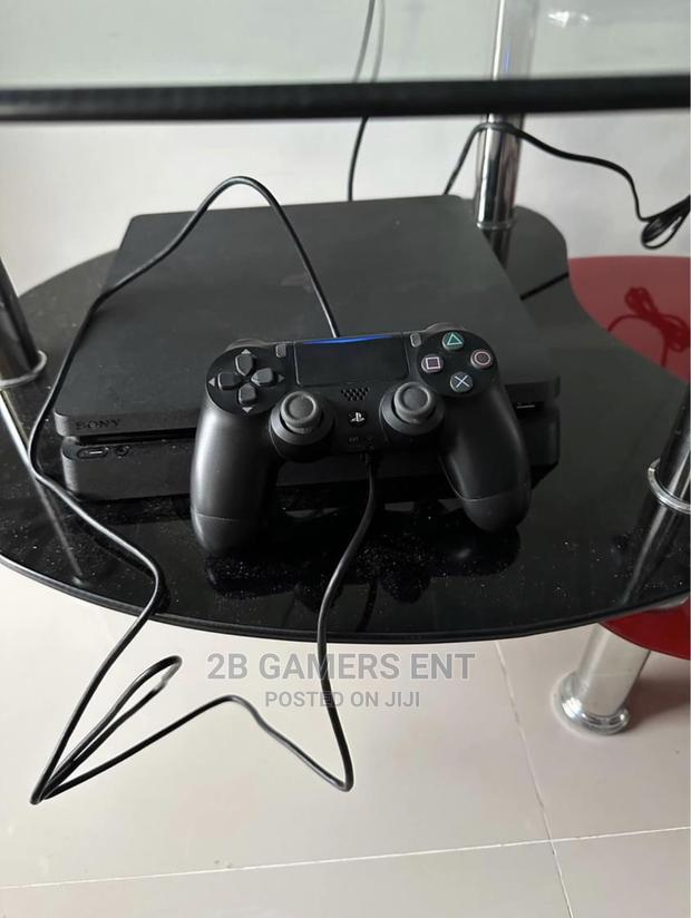 Slim Clean Ps4, Used Rarely - thumbnail 3