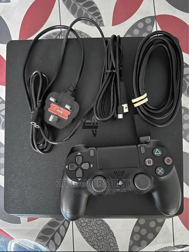 Slim Clean Ps4, Used Rarely - main view