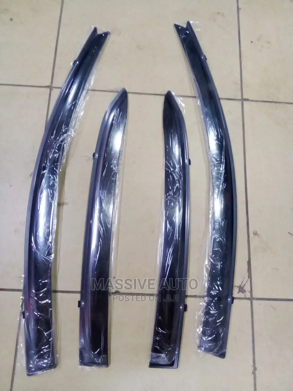 260 Premio Car Windbreakers