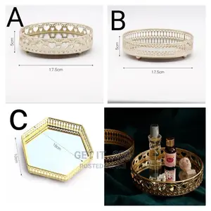 Vanity Tray With Mirror*
 Diameter 17cm