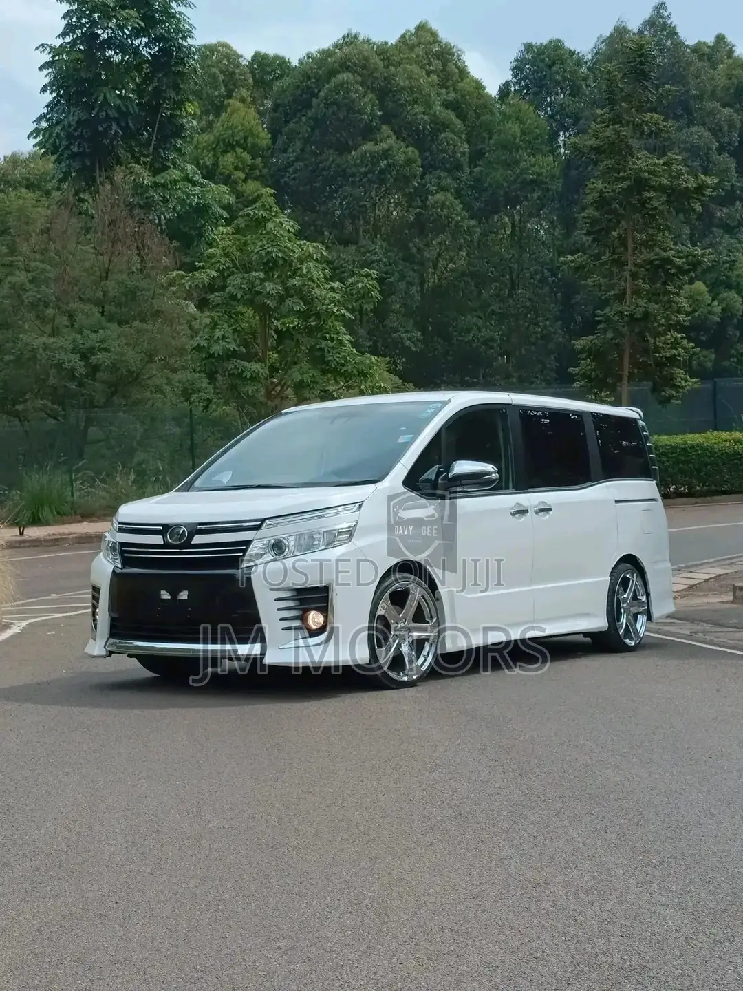 Toyota Voxy 2016 White