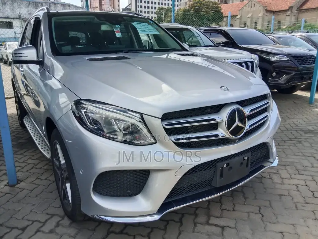 Mercedes-Benz GLE-Class 2016 Silver