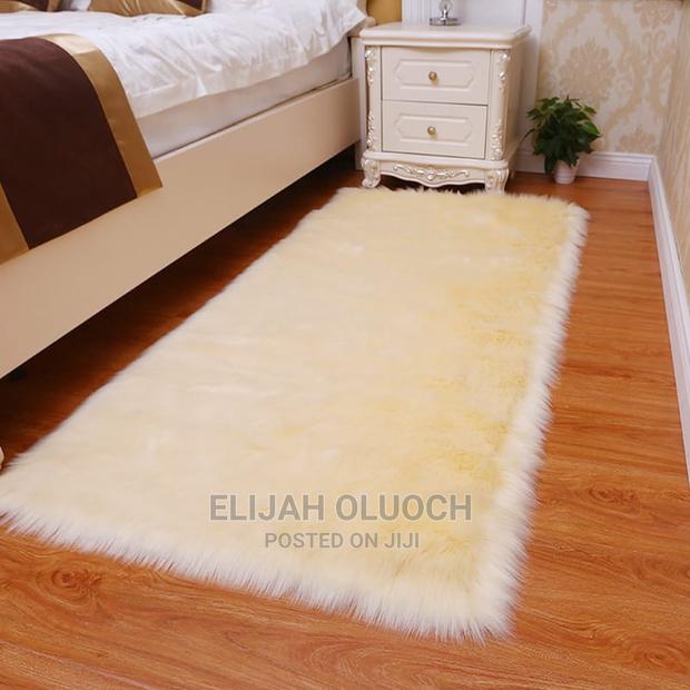 Faux Far Bedside Carpet - thumbnail 2