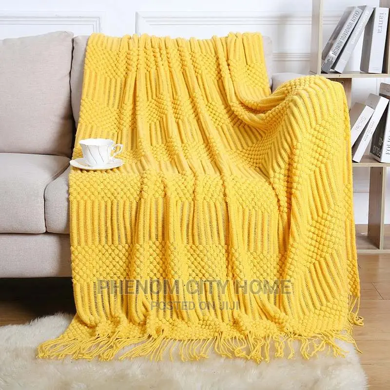 High Quality Knitted Throw Blanket