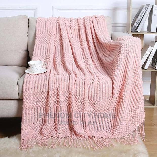 Knitted Throw Blanket - thumbnail 2