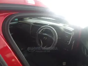 Honda Grace 1.5 Petrol AWD 2016 Red