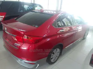 Honda Grace 1.5 Petrol AWD 2016 Red