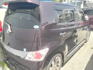 Toyota bB 2016 Brown