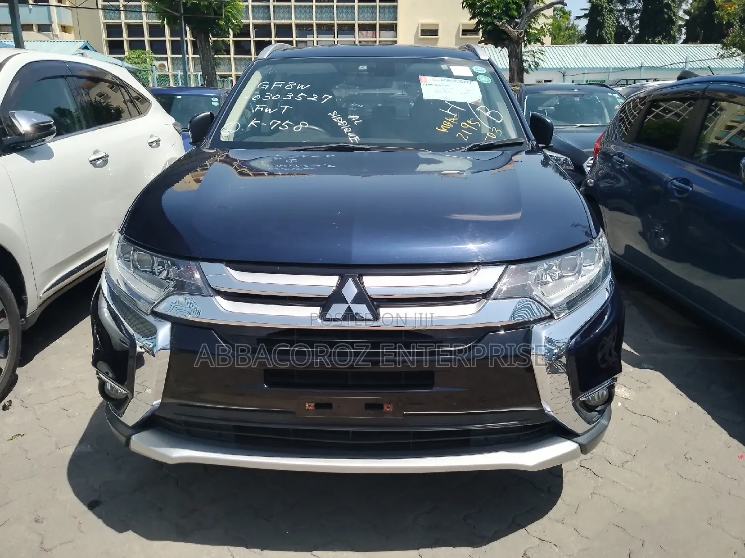 Mitsubishi Outlander 2016 Blue